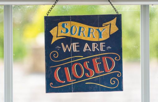 Sorry_we_are_closed_sign.jpg